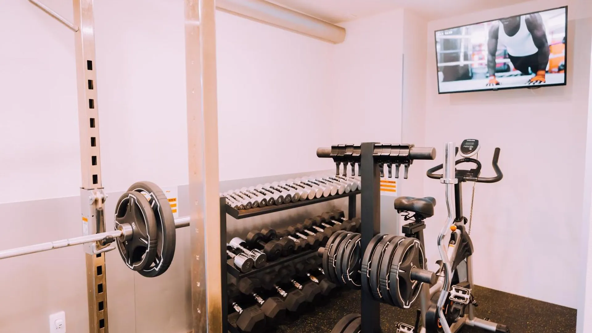 Apartment Minimalist Loft Namba Compact Studio With A 24-Hour Gym Ma305 Osaka Japan