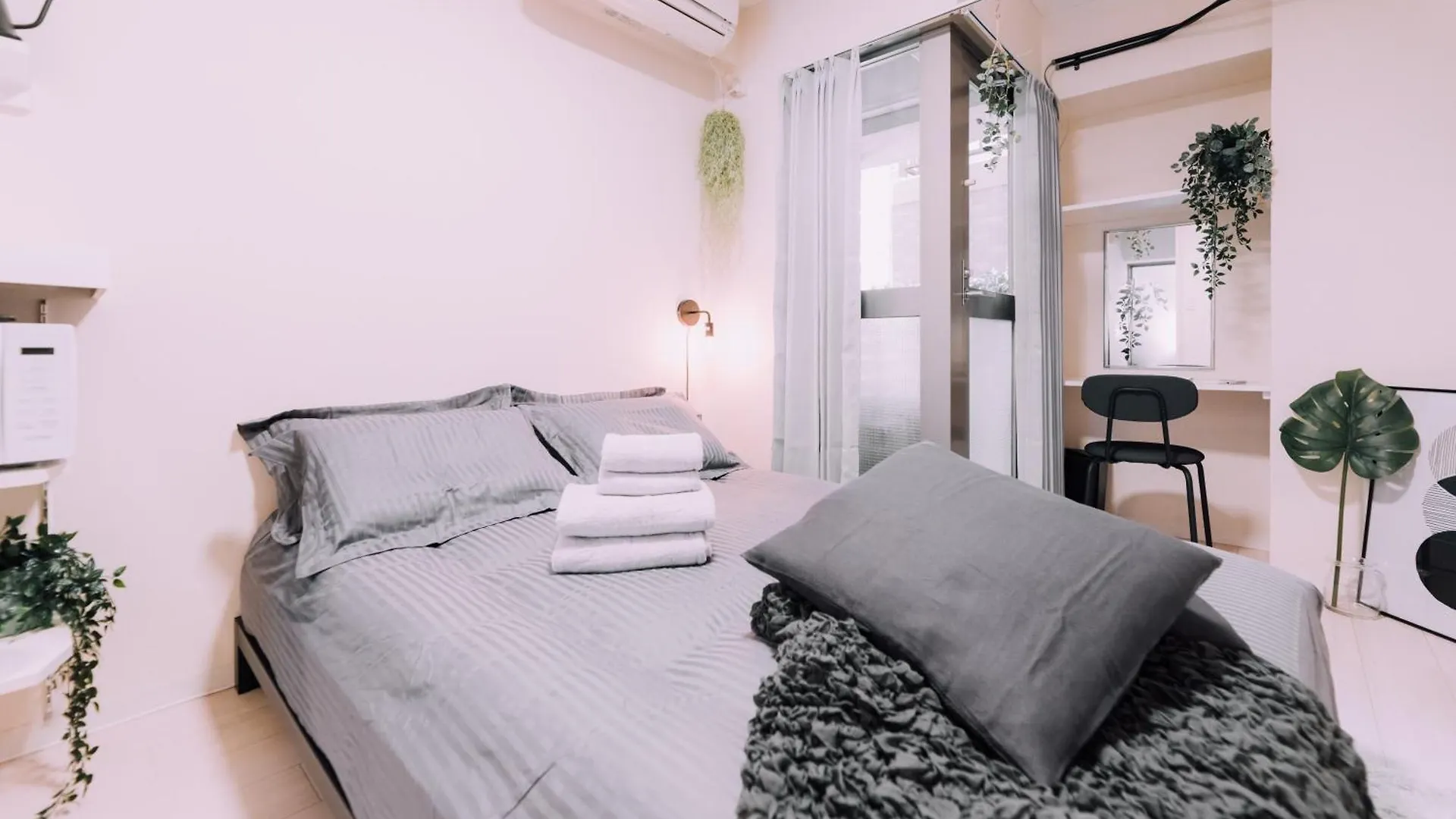 Minimalist Loft Namba Compact Studio With A 24-Hour Gym Ma305 Osaka