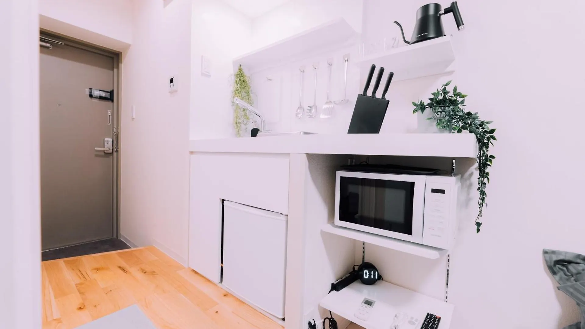 Minimalist Loft Namba Compact Studio With A 24-Hour Gym Ma305 Osaka Japan